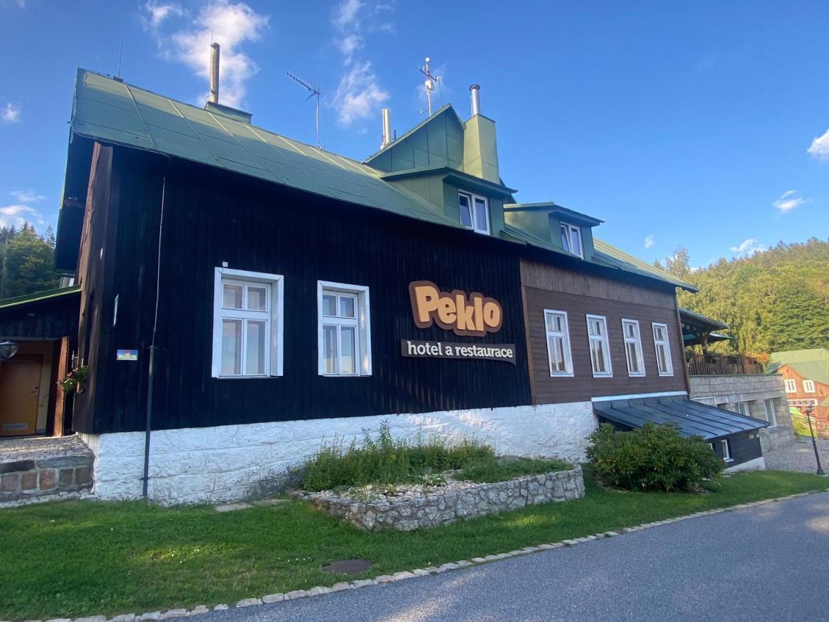 Hotel Peklo Pro Rodiny S Detmi 요세푸프 둘 외부 사진